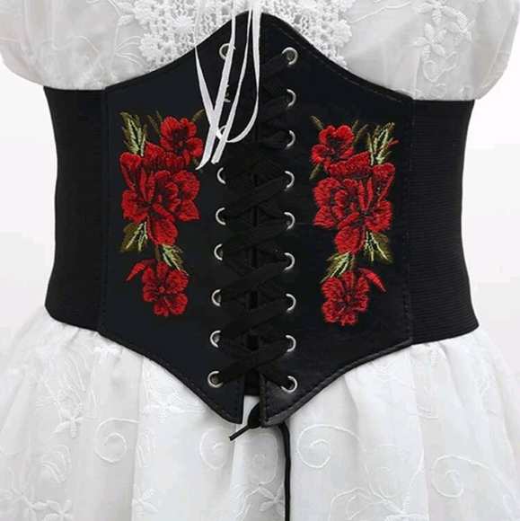 Black corset floral rose embroidered boho faux leather waist statement belt - Picture 8 of 14